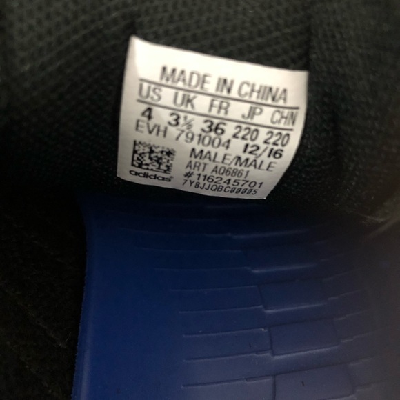 2 brand new Adidas sneaker - Picture 5 of 5